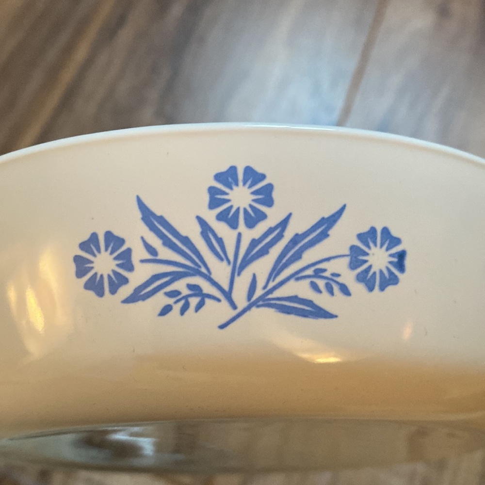VINTAGE! NEW IN BOX! Corning Ware Cornflower Blue Ware Skillet with Lid - Picture 10 of 15